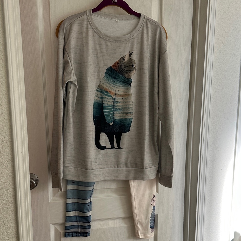 Cat Print Gray lounge set